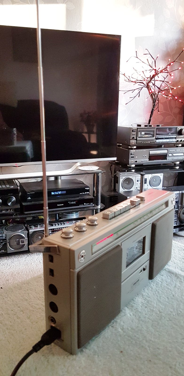 Ferguson 3T17 Stereo Radio Recorder - June 2018 (18).jpg