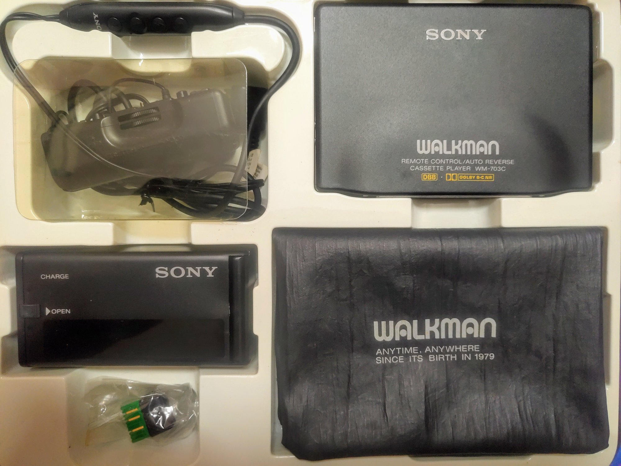 Sony walkman WM-703C cassette player - イヤフォン