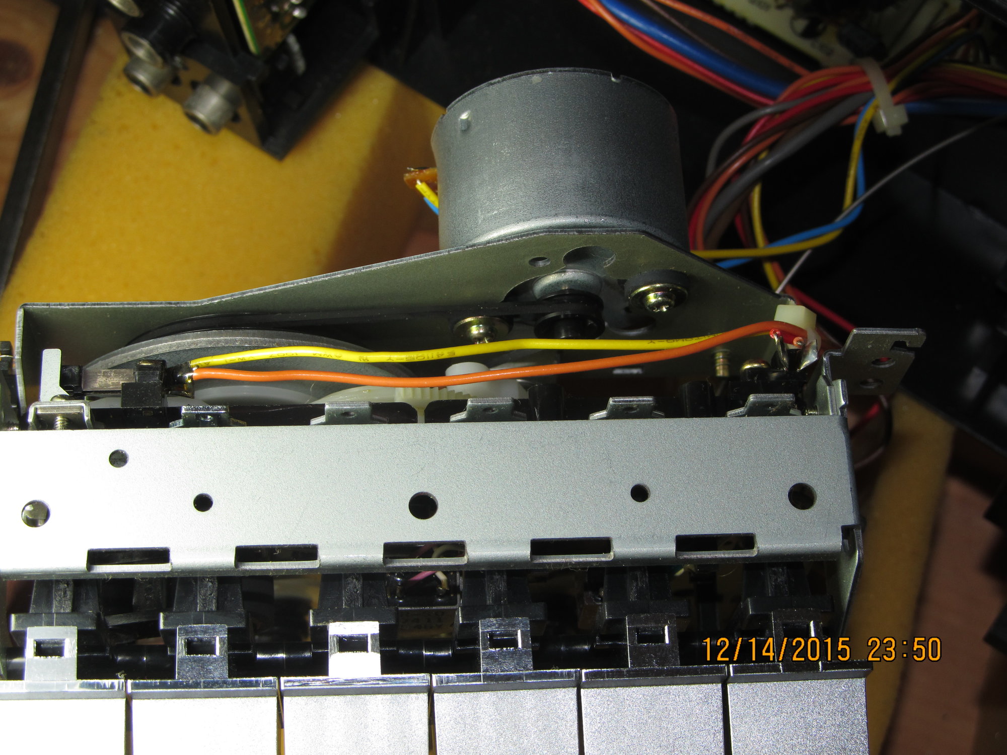 IMG_3362 Fisher SC-300K keyboard boombox.JPG