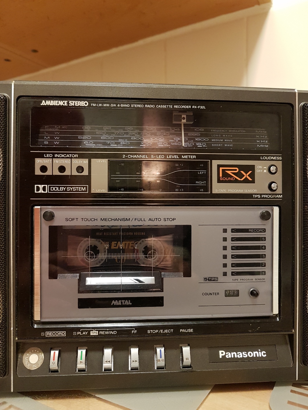 Panasonic RX-F32LE Radio Cassette Recorder - March 2017 (13).jpg