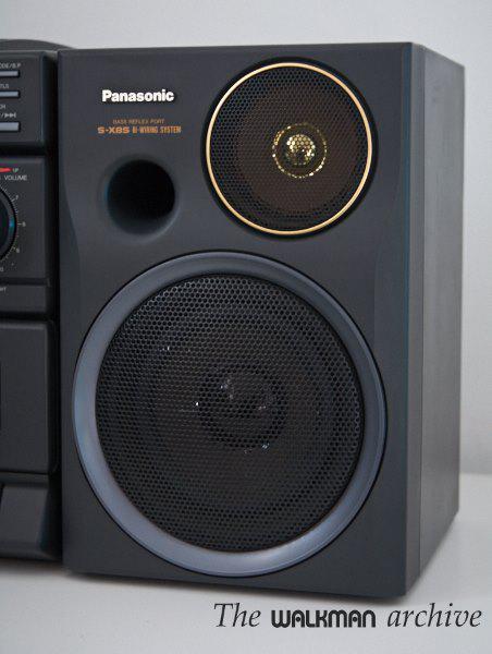 Panasonic_2520Boombox_2520RX-DT680_252009.jpg