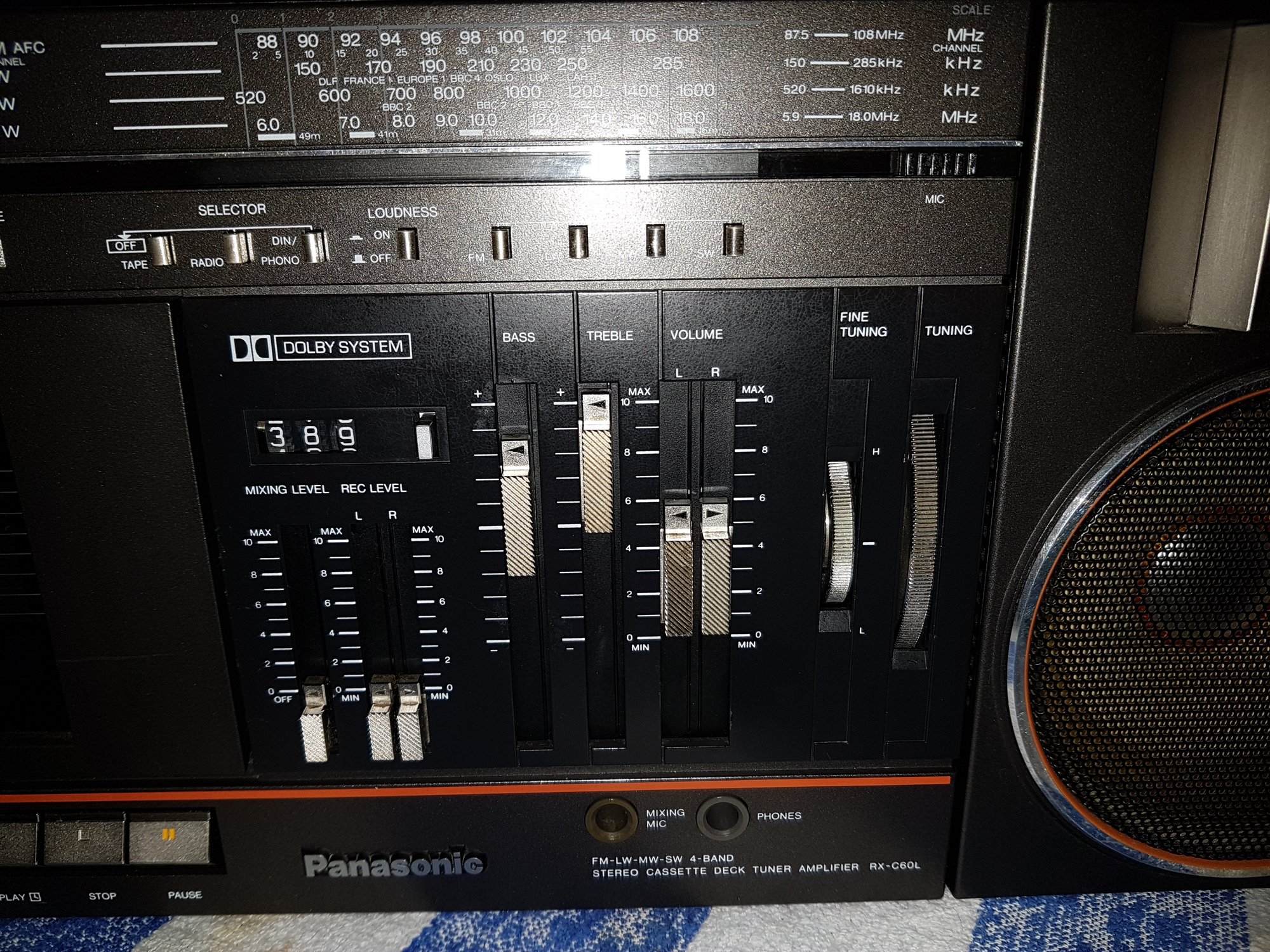 Rory's Panasonic RX-60LE - December 2016 (7).jpg
