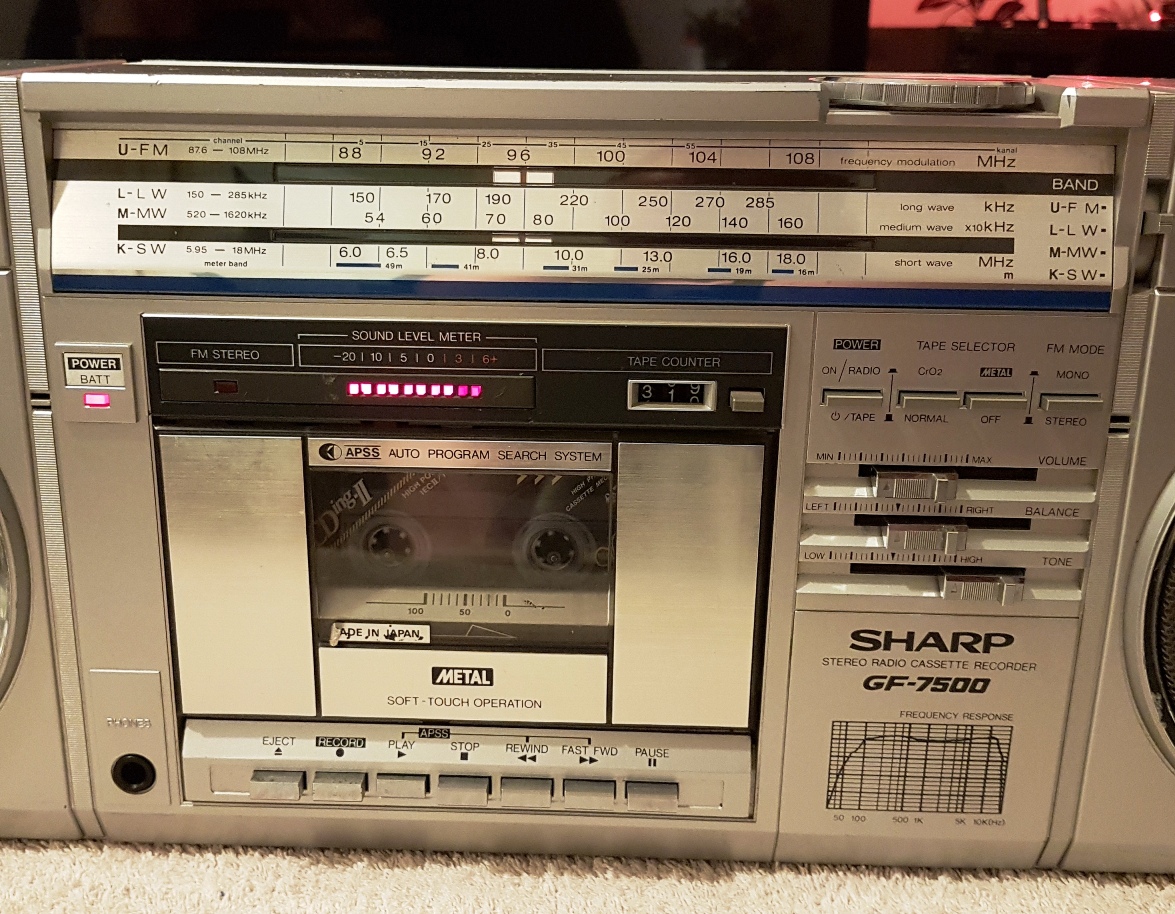Sharp GF-7500 Radio Cassette Recorder - April 2018 (6).jpg