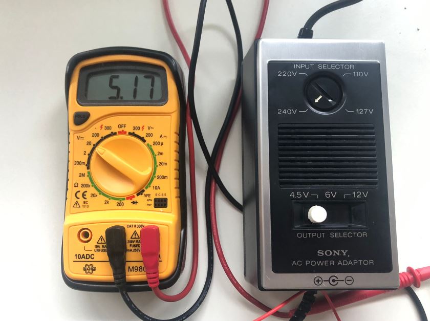 Sony AC-122 - no 072 - 4.5V.JPG