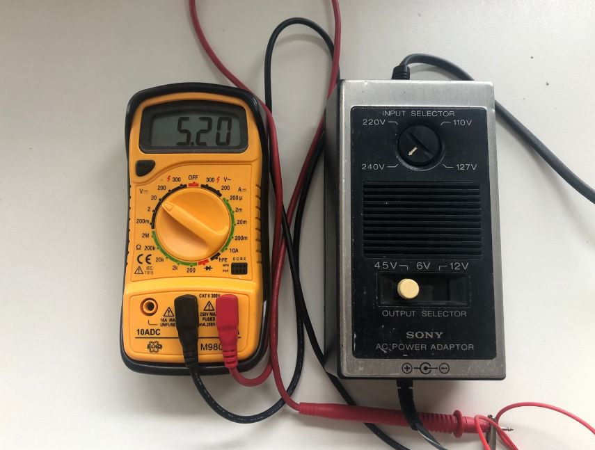 Sony AC-122 - no 092 - 4.5V.JPG