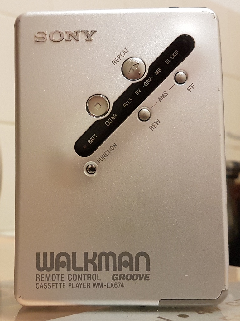 Sony WM-EX674 Walkman - April 2017 (1).jpg