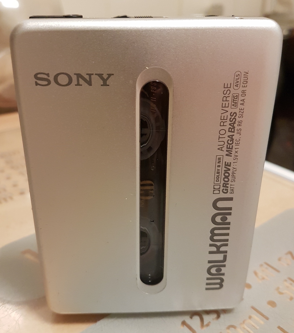Sony WM-EX674 Walkman - April 2017 (13).jpg