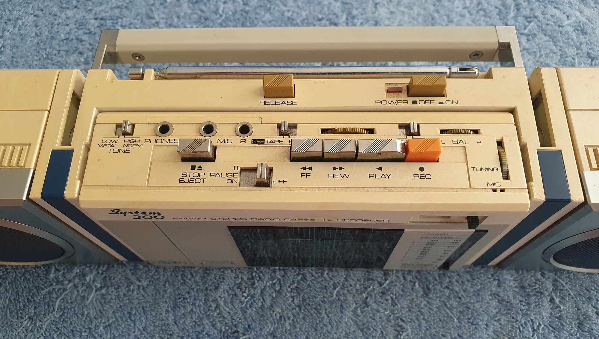 System 300 Mini Stereo Radio Cassette Recorder - May 2022 (4).jpg