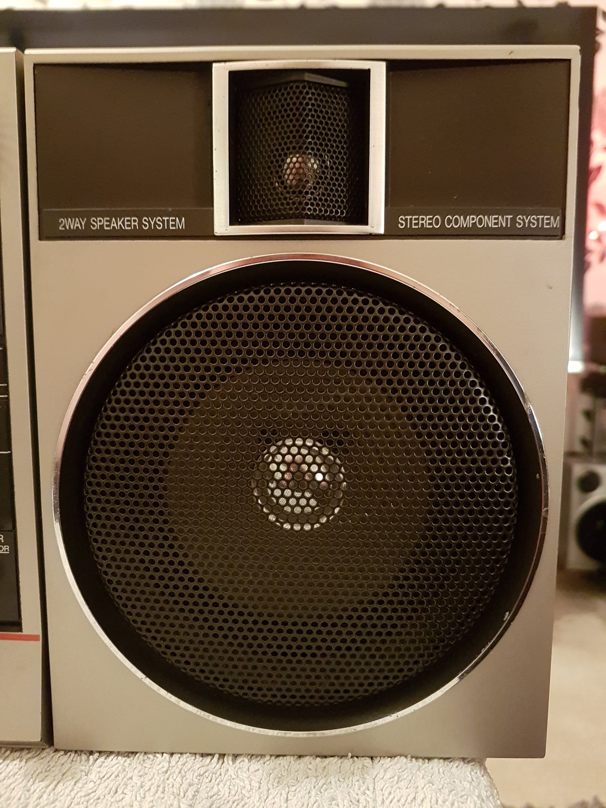 Uher Power Port 2 Stereo Radio Cassette Recorder - January 2017 (10).jpg