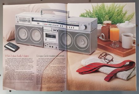 PIONEER SK-900 BROCHURE CANADIAN & FRENCH 2.jpg