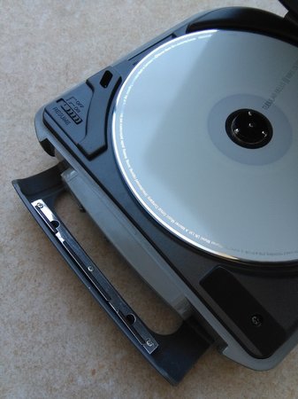 SONY D-451 SPORTS DISCMAN inside.jpg