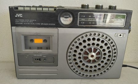 JVC RC-414JW ebay $48.85 21 March 2018 SOLD 192308736073 front.jpg
