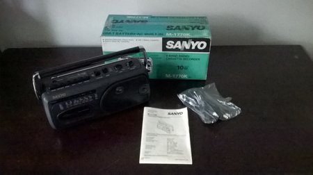 OCTOBER 16, 2018 PHOTO' OF THE SANYO M-1770K AFTER BEING UNBOXED AND POSED.jpg