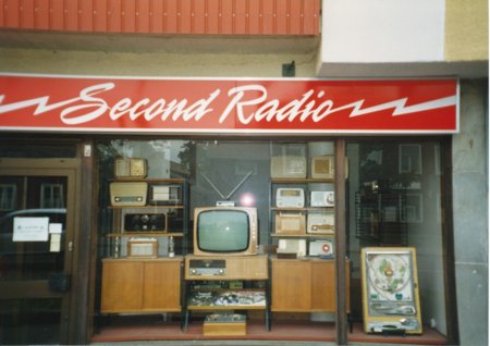 Second radio.jpg