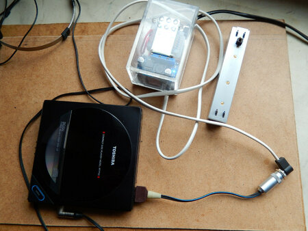 Toshiba_02.jpg