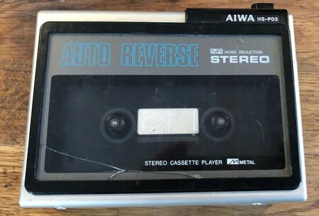 aiwa001.jpg