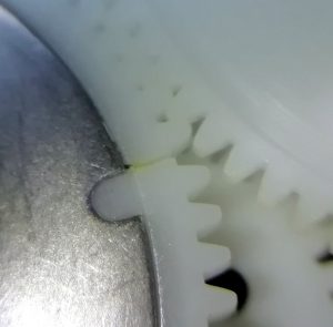 SonyWm-ex52 broken gear detail.jpg