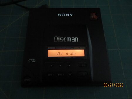 Sony D-303 Discman CD Player Manual