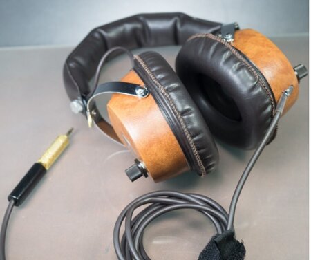 JVC Headphones.jpg