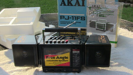 IMG_3053 Akai PJ-11FS box.JPG