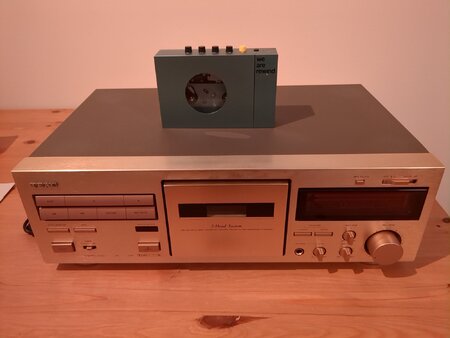 teac-v1030.jpg
