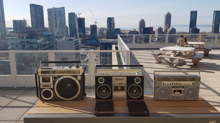 BOOMBOX TORONTO SKYLINE WELTRON CLAIRTONE BRAUN 2.jpg