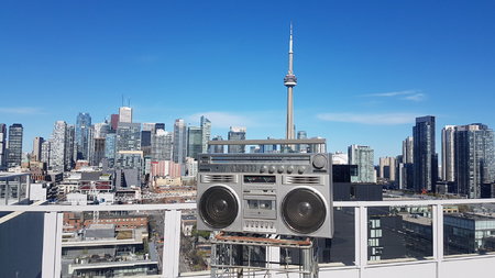 BOOMBOX TORONTO SKYLINE WELTRON CLAIRTONE BRAUN GENERAL ELECTRIC 3-5259A THE BLOCKBUSTER.jpg