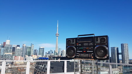 BOOMBOX TORONTO SKYLINE WELTRON CLAIRTONE BRAUN SUPERTECH J-747S SUPER JUMBO TWO.jpg