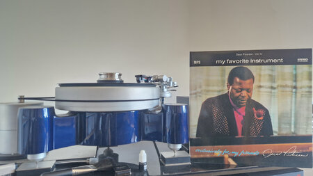 Oscar Peterson - My favorite instrument.jpg