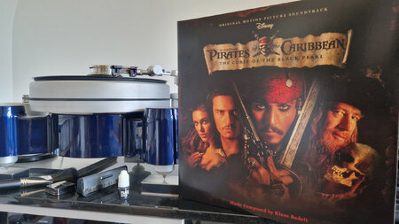 Pirates of the Caribbean _ The curse of the black pearl.jpg