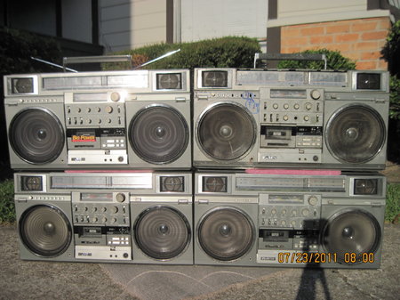 IMG_1847 JVC RC-M90C RC-M90JW 4 Victor RC-M90 Four boombox Left side front.JPG