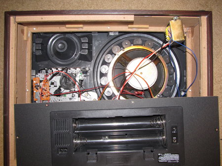 IMG_1934 TechnicalPro Boombox9 inside.JPG