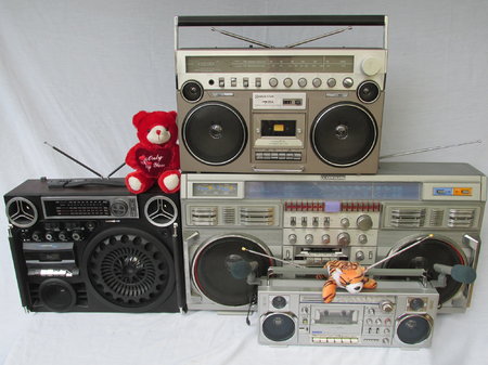 IMG_0209 Goldstar TSR-641 Boombox9 Conion C-100F Sanyo M7900K.JPG