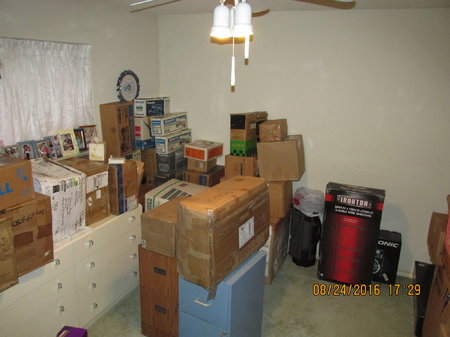 IMG_4860 Geust room before shelves boombox move in.JPG