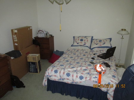 IMG_4865 bedroom.JPG