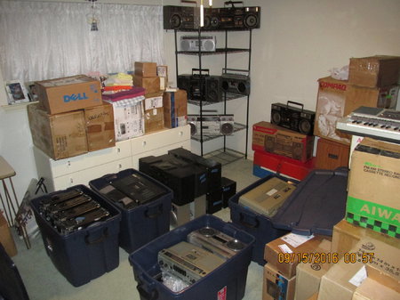 IMG_4881 Guest room shelf 15 Sept 2016 boombox movin in.JPG