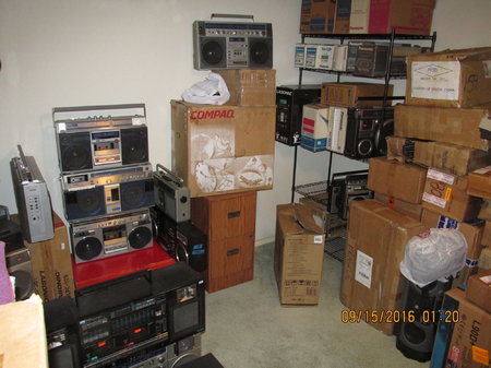 IMG_4884 Guest room shelf 15 Sept 2016 boombox movin in.JPG