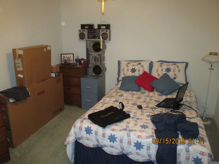 IMG_4885 Bedroom 15 Sept 2016 boombox movin in.JPG