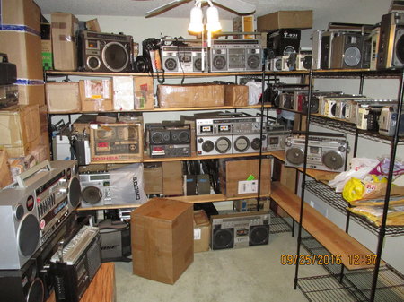 IMG_4925 Radio was guest room 25 September 2016.JPG
