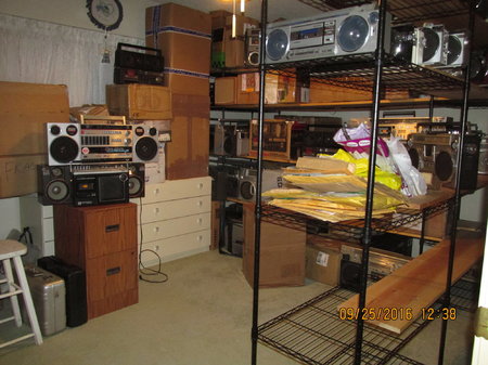 IMG_4927 Guest room shelves 25 Sept 2016 boombox movin in.JPG