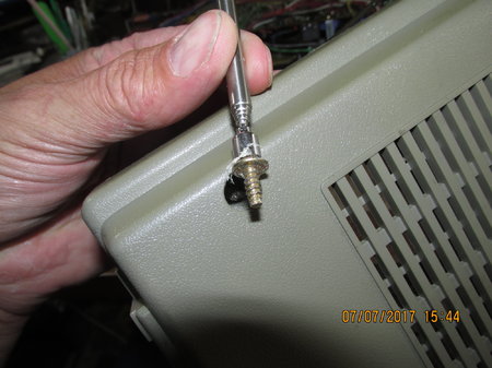 IMG_6755 Pioneer SK-31 9VDC short screw.JPG