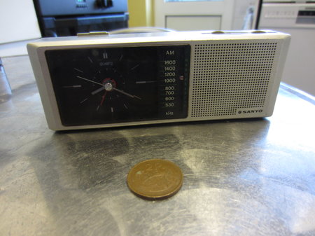 Sanyo Clock Radio.JPG