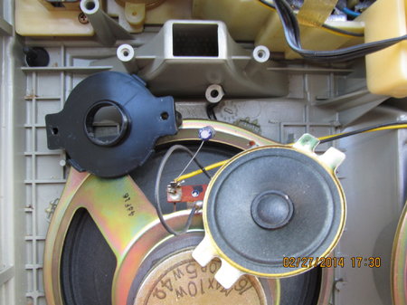 IMG_2247 Face tweeter Sharp GF-777 27 Febuary 2014 Inside back case.JPG