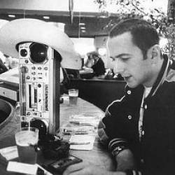 Joe-strummer- Sanyo