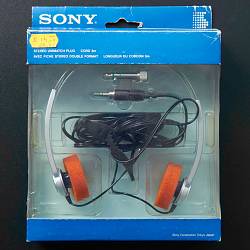 SONY Headphones MDR-30 II 02