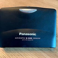 Panasonic RQ-S25 - Front panel 2