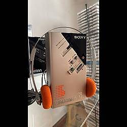 Sony Walkman wm - F2 Rare and Repair & Test