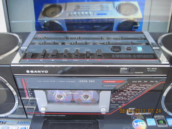 IMG_1977 tape Sanyo M7740K 6 Speaker mini boombox M7740 7740