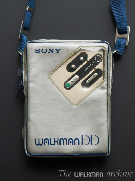 SONY Walkman WM-DD Silver 01