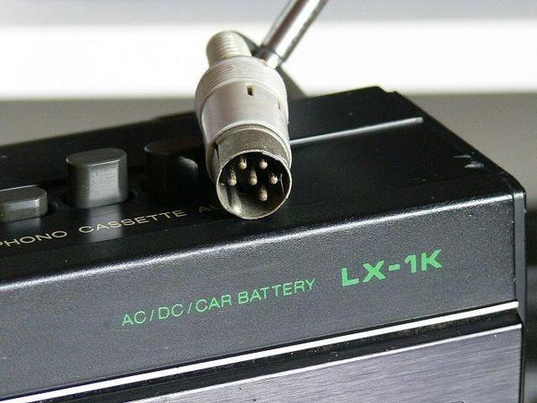 Sony LX-1K [4)